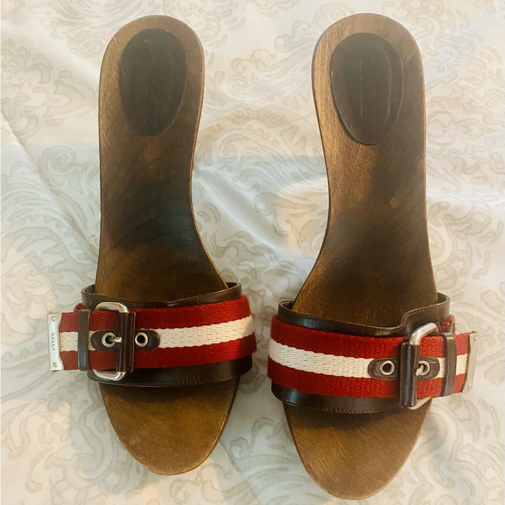 Bally size 9 wood 3” heeled sandal never worn